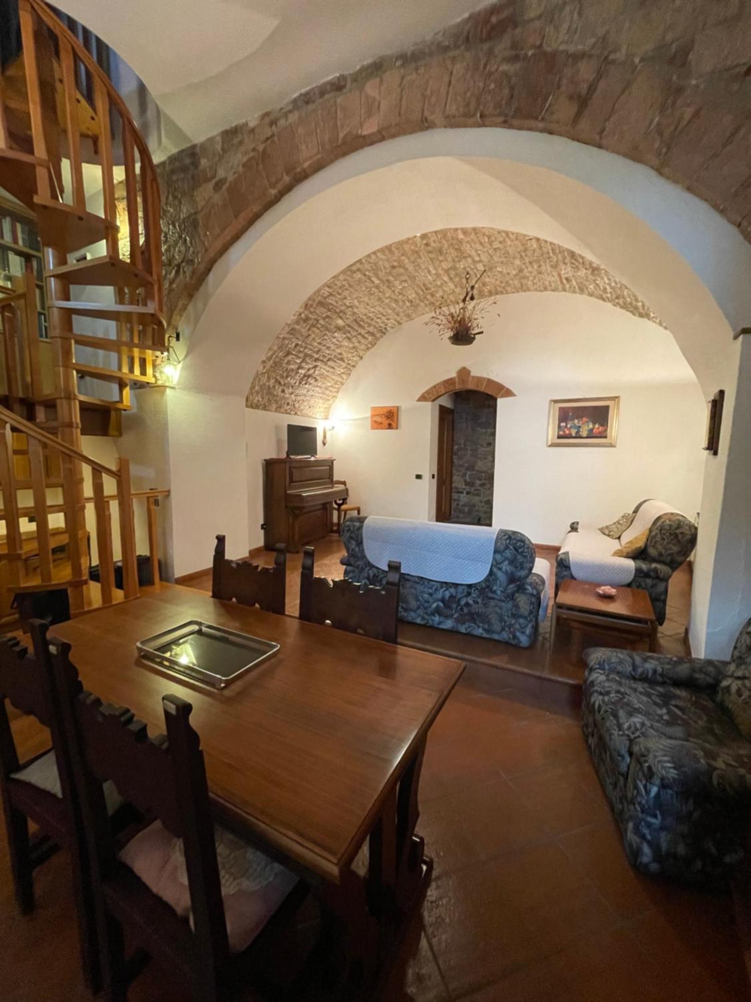 Appartement Happy House - Porta San Giacomo à Assise Extérieur photo