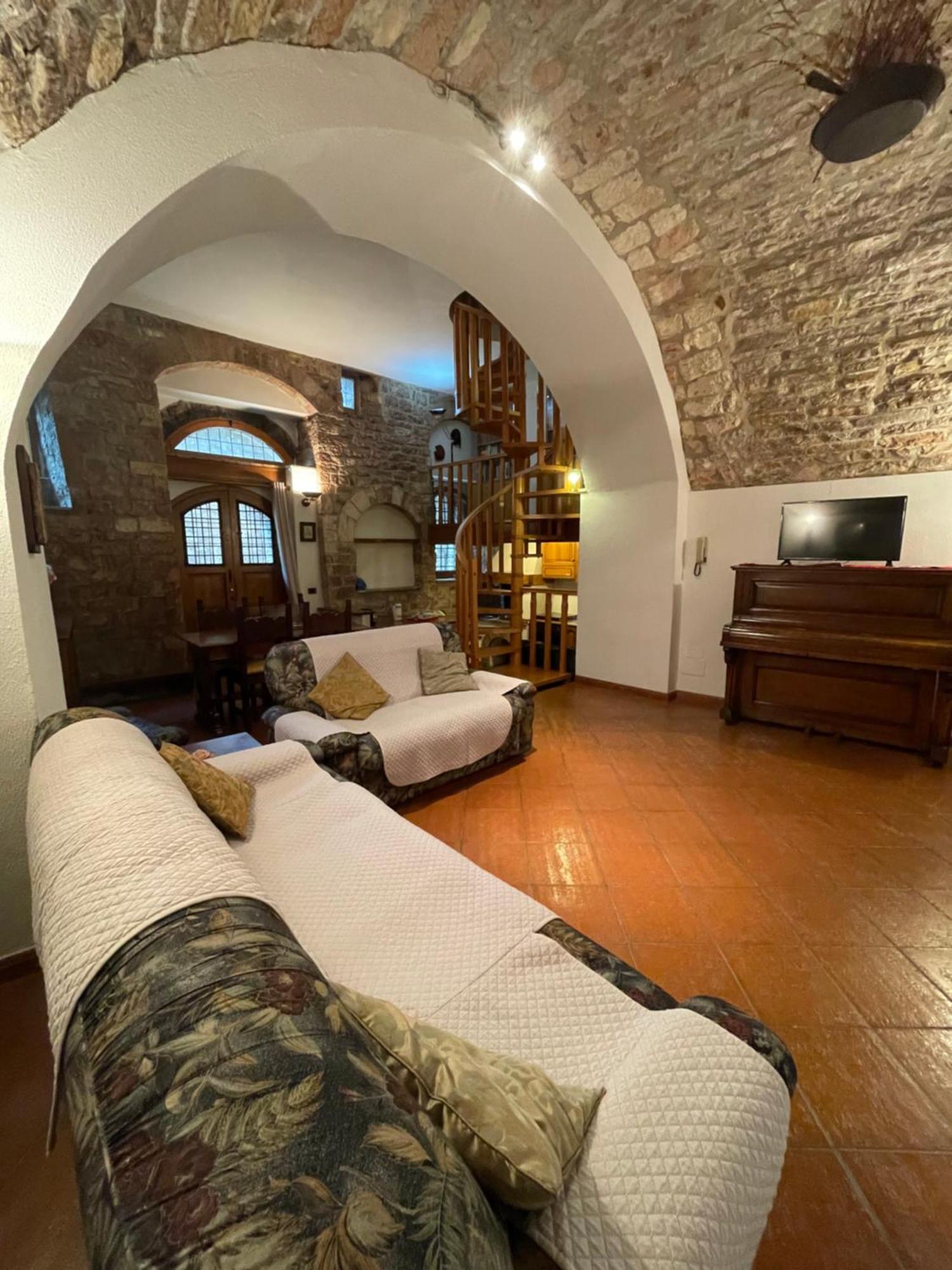 Appartement Happy House - Porta San Giacomo à Assise Extérieur photo