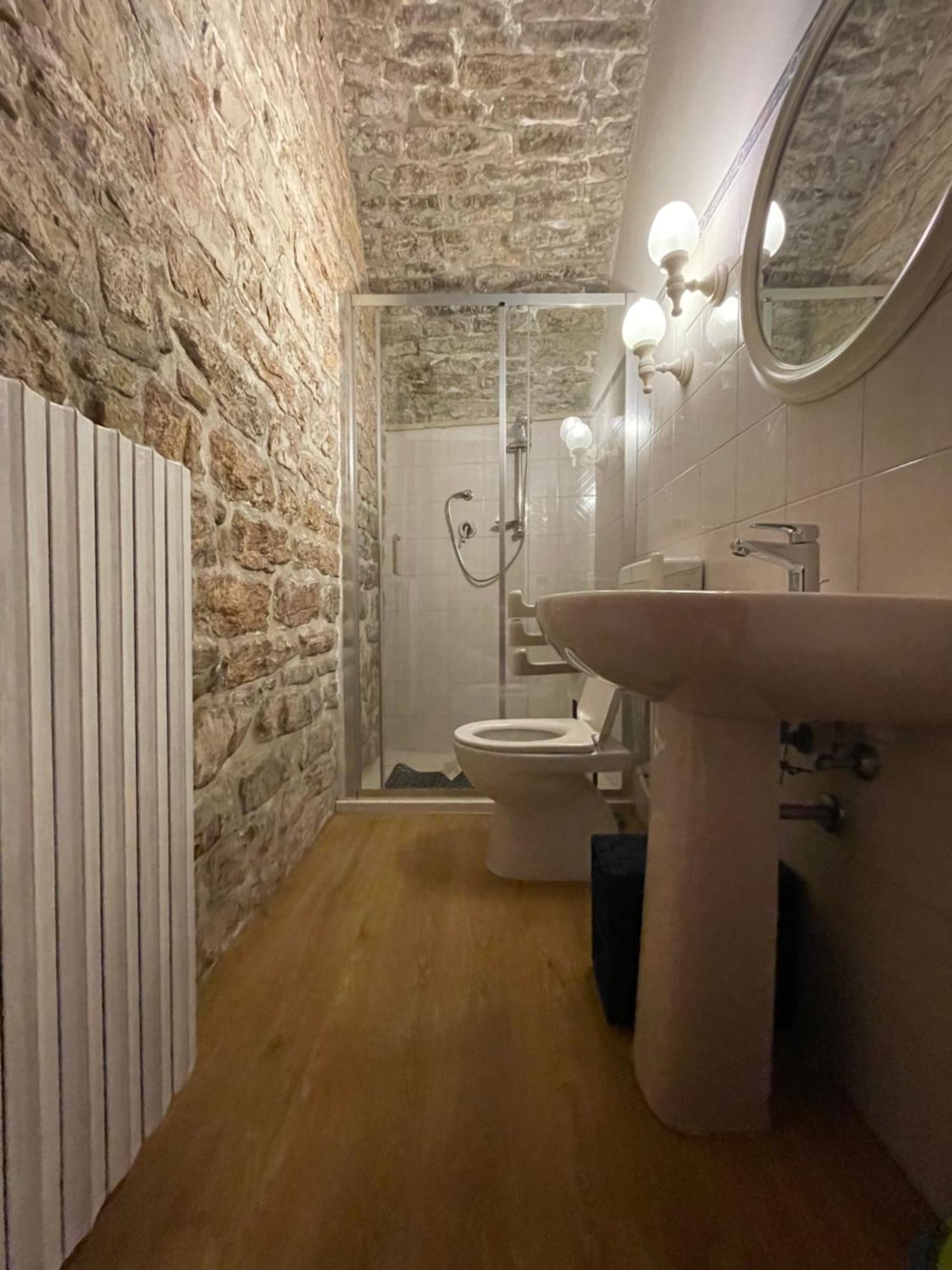 Appartement Happy House - Porta San Giacomo à Assise Extérieur photo