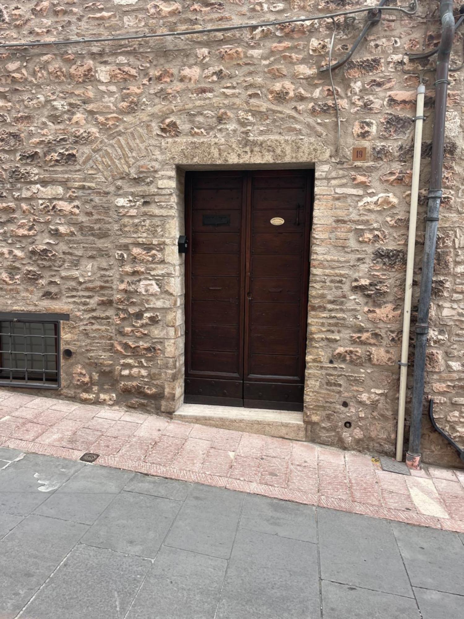 Appartement Happy House - Porta San Giacomo à Assise Extérieur photo